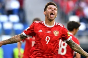 Tiền vệ Fedor Smolov vui mừng sau khi ghi bàn vào lưới New Zealand ở trận khai mạc. Ảnh: FIFA