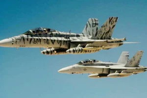 Máy bay chiến đấu F-18 Super Hornets của quân đội Mỹ. Ảnh: REUTERS