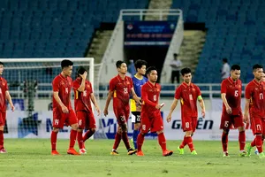 Lực lượng U22 Việt Nam hiện nay gom từ hạng Nhất lẫn V-League có quá ít thời gian ở gần để hiểu nhau. Ảnh: Minh Hoàng