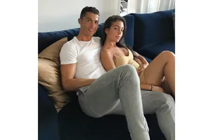 Ronaldo và bạn gái đang chờ đón đứa con đầu lòng.