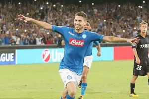 Jorginho ghi bàn ấn định chiến thắng 2 - 0 cho Napoli