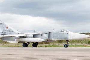 Máy bay tấn công Su-24 tại căn cứ không quân Khmeimim, Syria. Nguồn: Sputnik