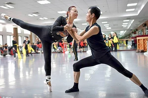 Đoàn biểu diễn ballet cao tuổi