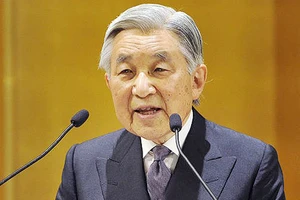 Nhật hoàng Akihito