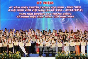 Trao giải thưởng Sao tháng Giêng, danh hiệu Sinh viên 5 tốt năm 2017