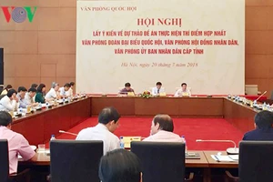 Hội nghị lấy ý kiến về dự thảo Đề án thực hiện thí điểm hợp nhất 3 văn phòng cấp tỉnh. Ảnh: VOV