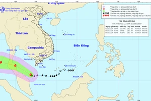 Vị trí và đường đi của bão số 1 lúc 23h ngày 3-1. Ảnh: TTDBKTTVTƯ