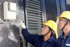 Thu sai tiền điện phải thoái hoàn cho khách hàng