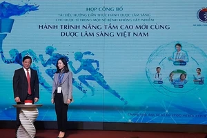 Công bố tài liệu hướng dẫn thực hành Dược lâm sàng