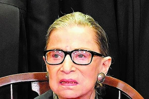 Bà Ruth Bader Ginsburg