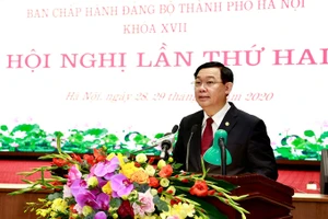 Bí thư Thành ủy Hà Nội Vương Đình Huệ phát biểu khai mạc hội nghị. Ảnh: Dangcongsan.vn