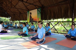 Cai nghiện bằng thiền, yoga