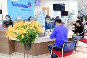 VietinBank đang đẩy mạnh cải tiến quy trình, thủ tục và hình thức tiếp nhận hồ sơ nhằm hạn chế ảnh hưởng của dịch bệnh, nâng cao trải nghiệm của KH