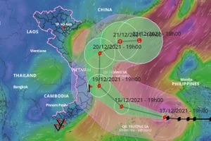 “Siêu bão” RAI di chuyển nhanh theo hướng Tây Tây Bắc