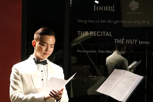 Thế Huy trình diễn trong The Recital: Thế Huy, Tenor