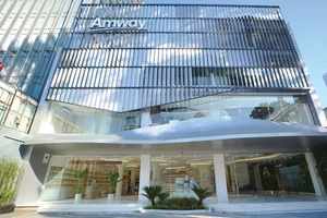 Amway Center tọa lạc tại 410B-C-D Nguyễn Thị Minh Khai, phường 5, quận 3, TPHCM