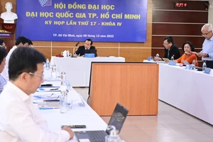 Hội đồng ĐHQG TPHCM họp đánh giá kết quả nhiệm vụ năm 2022 và bàn kế hoạch trong năm 2023