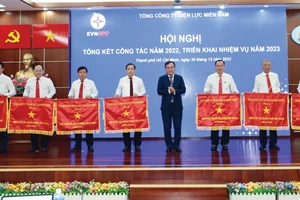 EVNSPC tổ chức hội nghị tổng kết công tác SXKD năm 2022 và triển khai nhiệm vụ năm 2023