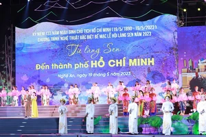 Chương trình nghệ thuật “Từ Làng Sen đến thành phố Hồ Chí Minh”