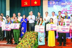 Tổng kết và trao giải hội thi cán bộ Tham mưu tốt - Dân vận khéo năm 2022