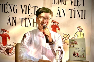 Yêu tiếng Việt từ nơi xa