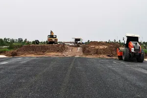 Tuyến cao tốc Cần Thơ - Cà Mau: Thi công chậm, nguy cơ không kịp “về đích” trong năm 2025