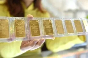 Giá vàng miếng SJC lên 129,6 triệu đồng/lượng