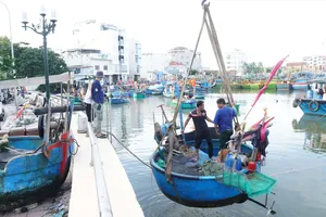 Ven biển Nam Trung bộ căng mình ứng phó siêu bão Kalmaegi