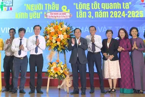 Báo Người Lao Động trao giải 2 cuộc thi “Người Thầy kính yêu” và "Lòng tốt quanh ta"