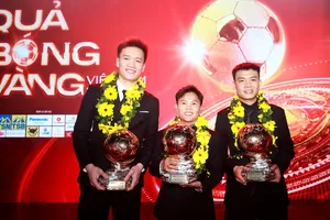 Hoàng Đức, Bích Thùy và Đoàn Phát đoạt Quả bóng Vàng Việt Nam 2025