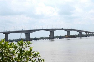 Cổ Chiên Bridge between Bến Tre and Trà Vinh provinces in the Mekong Delta was built in 2015. — VNS File Photo