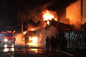 A massive fire that broke out in an illegally constructed dormitory claimed the lives of 6 Vietnamese workers and injured 5