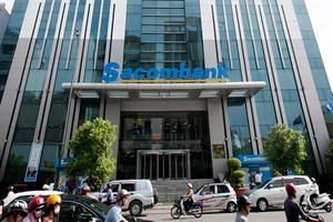 Tăng trưởng 7 tháng đầu năm của ngân hàng này ổn định và khả quan. Ảnh: SACOMBANK