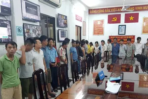 24 đối tượng tại Khu Vui Chơi Giải Trí TV Thái Dương ở địa chỉ 60 đường Hòa Bình, phường 5, quận 11 bị tạm giữ