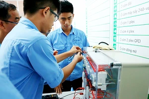 Nhu cầu sử dụng các lao động có tay nghề cao cho ngành công nghiệp điện được dự báo tiếp tục tăng nhanh trong bối cảnh Cách mạng công nghiệp 4.0 diễn ra mạnh mẽ