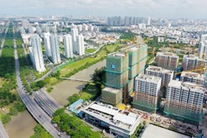 ADB cam kết cùng TPHCM phát triển hạ tầng đô thị 