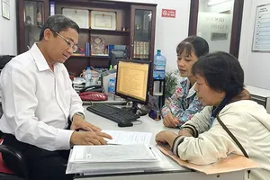 Làm việc nhiều nơi cùng lúc thì ký hợp đồng thế nào?