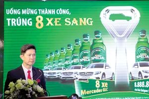 “Uống mừng thành công, trúng tám xe sang”