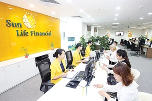 Sun Life Việt Nam đạt giải: Công ty cung cấp giải pháp bảo hiểm nhân thọ tốt nhất - Việt Nam 2018