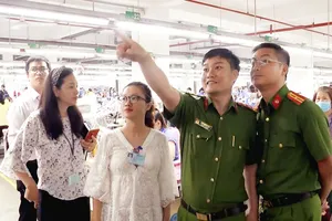 Kiểm tra hệ thống báo cháy tại khu vực sản xuất ở quận 12