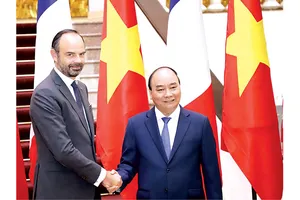 Thủ tướng Nguyễn Xuân Phúc và Thủ tướng Édouard Philippe