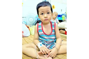 Bé Võ Hoàng Bảo Long