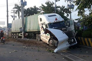 Bất lực với hung thần container?