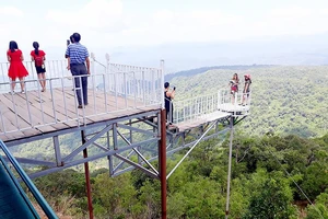 Sống ảo trên đèo Đại Ninh