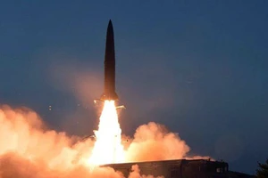 Hình ảnh một vụ phóng tên lửa của Triều Tiên. Ảnh: KCNA/REUTERS