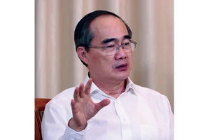 Bí thư Thành ủy TPHCM Nguyễn Thiện Nhân. Ảnh: VIẾT CHUNG