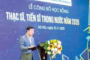 GS. Vũ Hà Văn (Giám đốc Khoa học Quỹ Đổi mới sáng tạo Vingroup) khẳng định: VinIF luôn nỗ lực hết sức để đồng hành cùng đội ngũ các nhà nghiên cứu trẻ, các cán bộ nghiên cứu khoa học