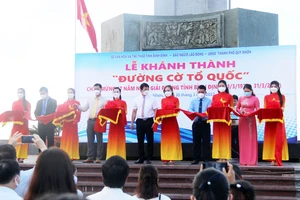 Lễ khánh thành Đường cờ Tổ quốc