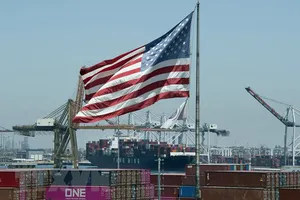 Cảng hàng hóa ở Long Beach, bang California, Mỹ. Ảnh: TTXVN