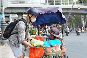 Chung tay vì người nghèo